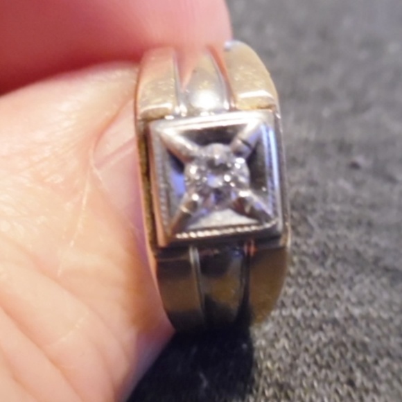 jewelry Other - 14k yg Diamond Ring 0.22 ct sz 10